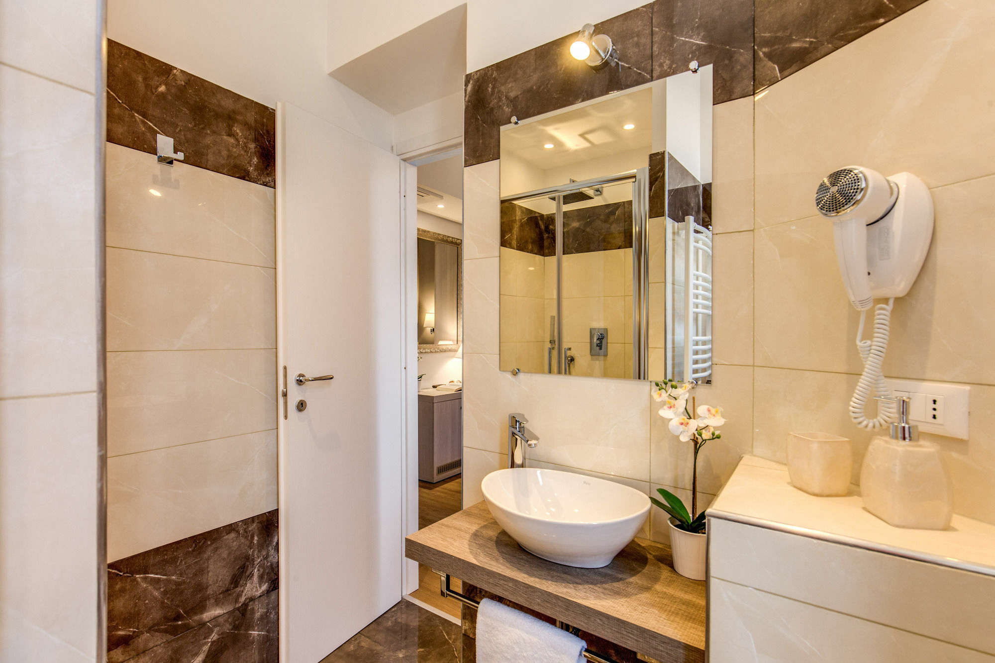 The Bridge Suites Рим Екстериор снимка