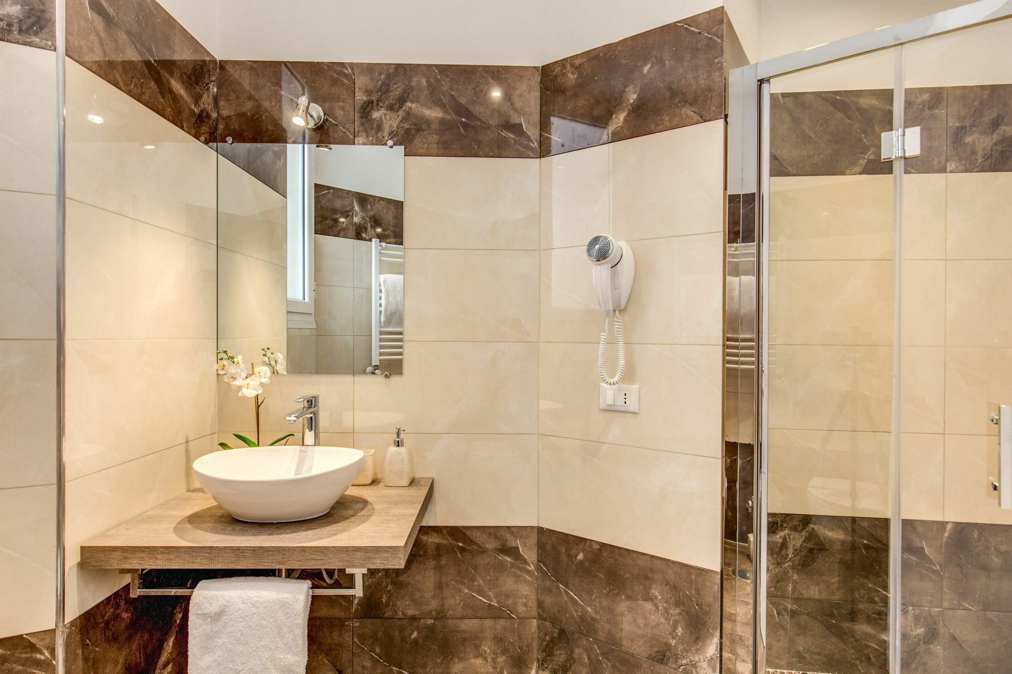 The Bridge Suites Рим Екстериор снимка