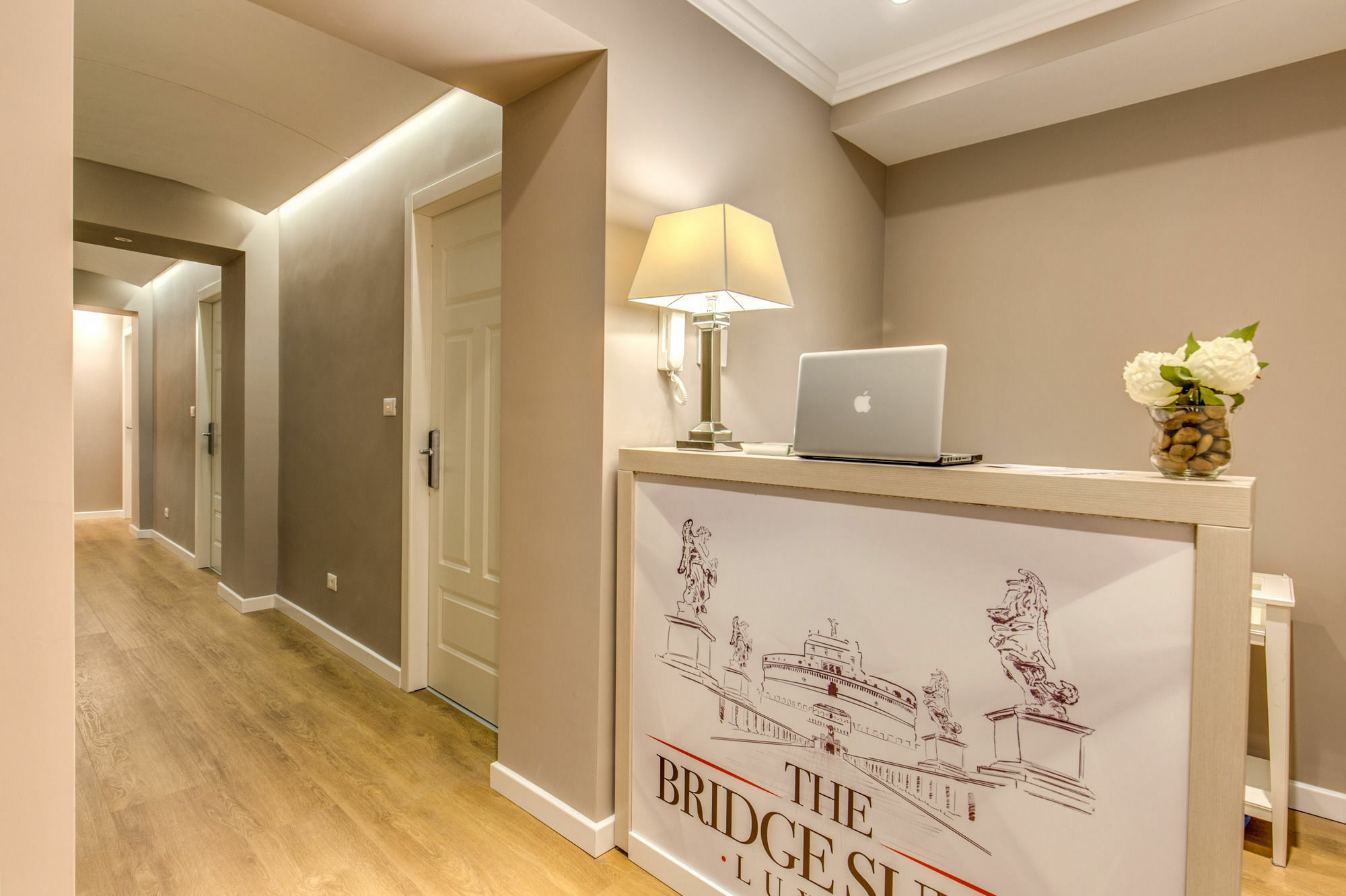The Bridge Suites Рим Екстериор снимка