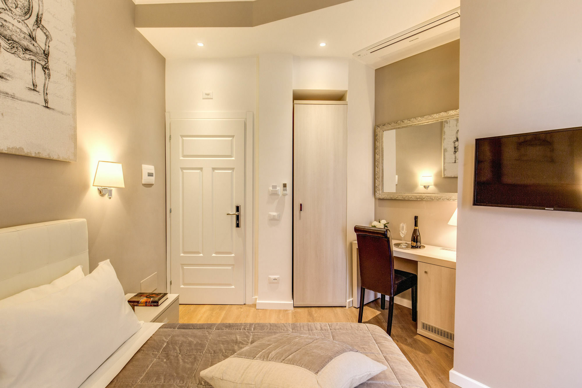 The Bridge Suites Рим Екстериор снимка