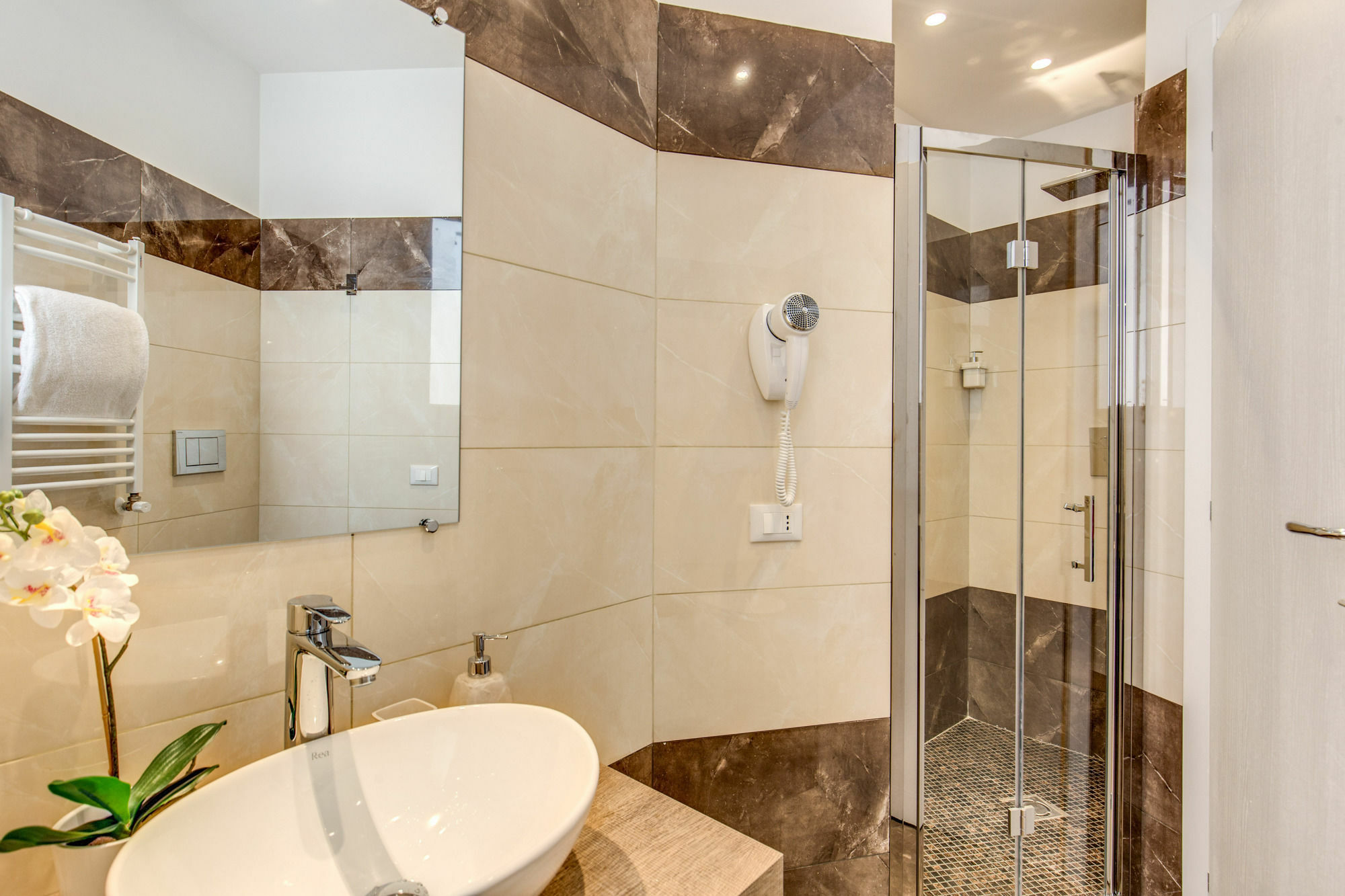The Bridge Suites Рим Екстериор снимка